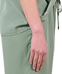 Chloe Sleeveless Blouse - Women's