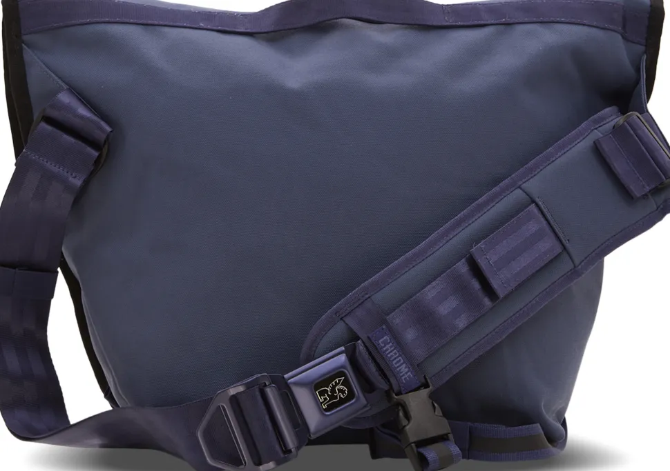 Citizen 15 Messenger Bag - Unisex