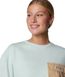 Cove Beach Cropped Pocket T-Shirt - Women's