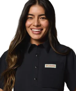 Cove Beach Woven Cropped Short Sleeve Shirt - Women's