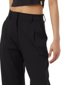 Cropped Fitted Tank Top - Women's
