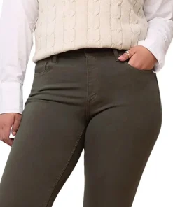 Emily Classic-Rise Slim Jeans 30" - Women's