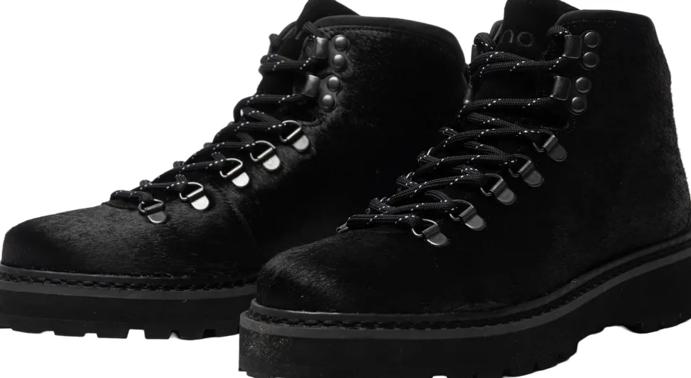 Hiking Core Pony Hair Shearling Lining Hiking Boots - Women's