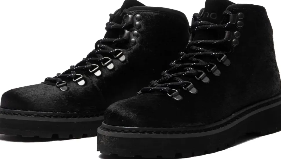Hiking Core Pony Hair Shearling Lining Hiking Boots - Women's