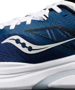 Omni 22 Running Shoes - Men's