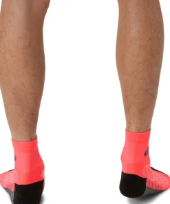 Performance Run Quarter Socks - Unisex