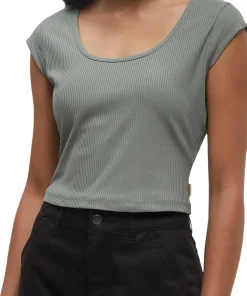 Piper Scoop Neck T-Shirt - Women's