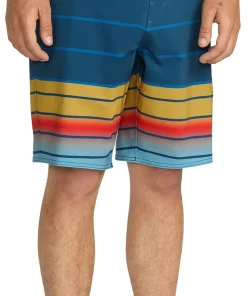 Quarta Fade Mod Boardshorts 19" - Men's