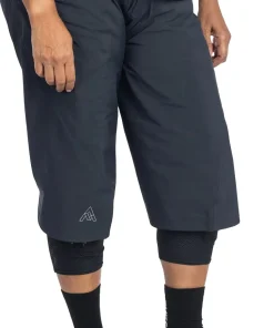 Revo Shorts - Women's