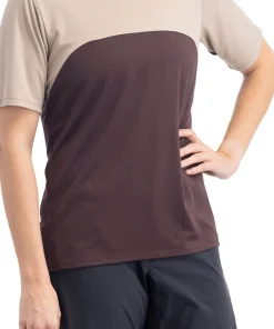 Roam Short Sleeve T-Shirt - Women's