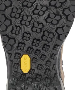 St. Elias GORE-TEX Waterproof Hiking Boots - Women's