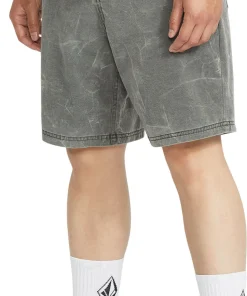 Stone Faded Hybrid Short 19