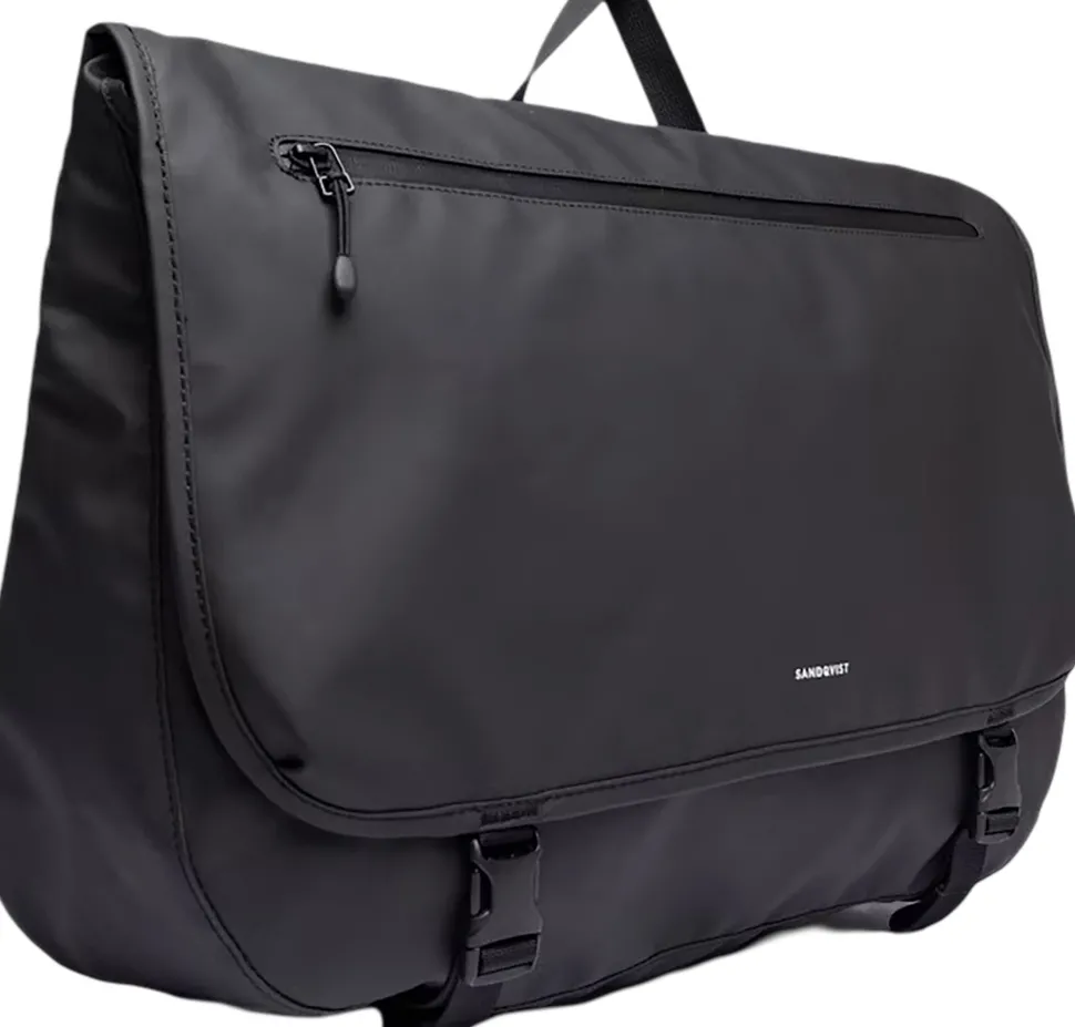 Stream Messenger Bag 15L