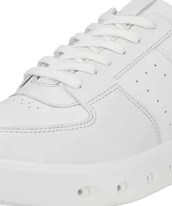 Street 720 Retro Sneaker - Women's