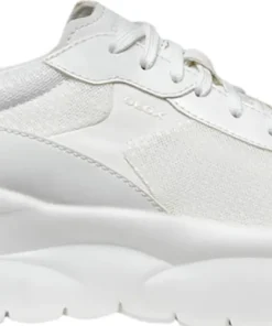 Xtors Sneaker - Women's